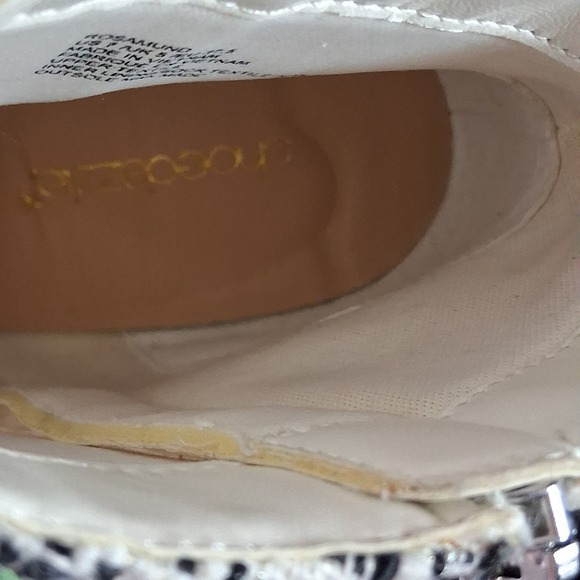 Rosamund Women Black White Plaid Tweed Ankle Booties Block Heel Pointed Toe - Picture 5 of 7